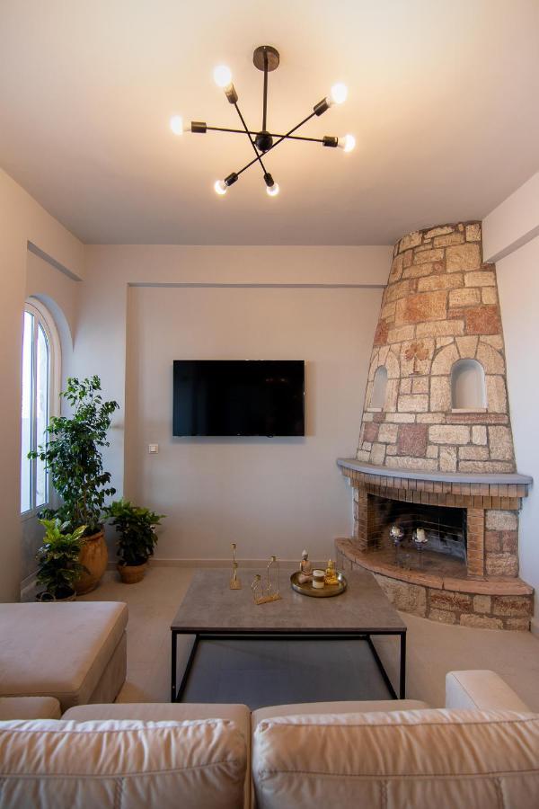 Georgianna'S Suite With Private Pool , 'Greysuite' Kompoi Екстер'єр фото