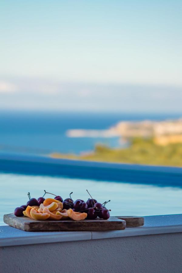 Georgianna'S Suite With Private Pool , 'Greysuite' Kompoi Екстер'єр фото